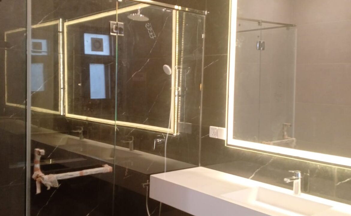 WhatsApp Image 2024-10-13 at 11.52.02 PM (2)