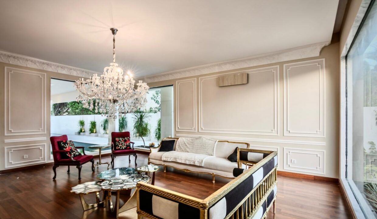 WhatsApp Image 2024-11-19 at 12.22.17 PM